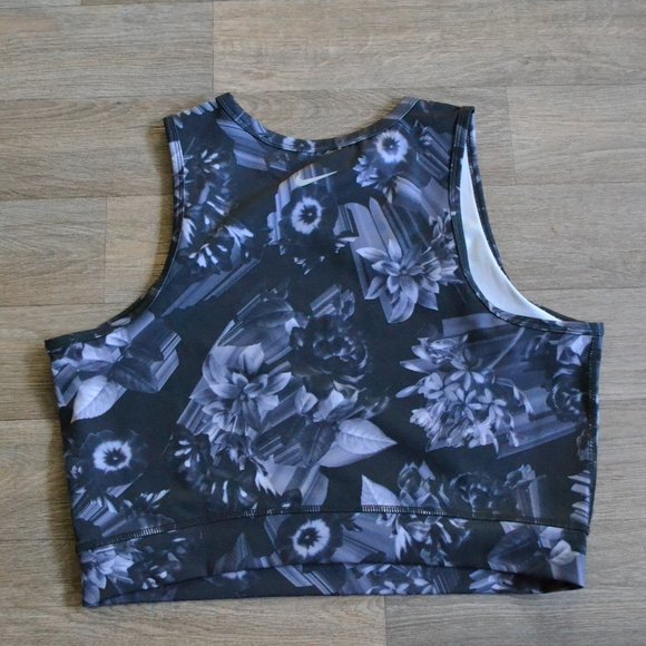 Nike Dri-fit Epic Lux Grey Floral Highneck Crop Top Size Large - Picture 9 of 9